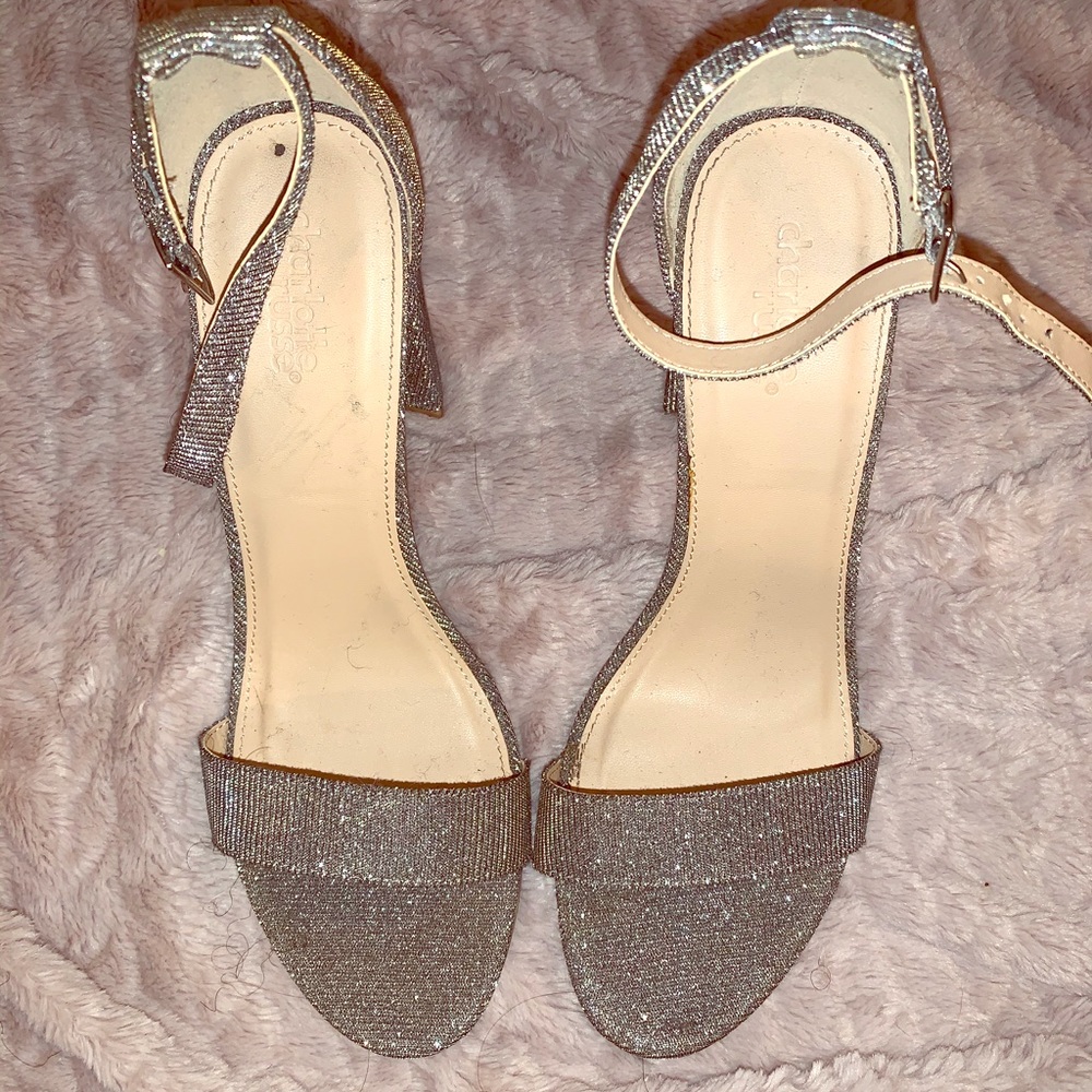 SILVER GLITTER HEELS
